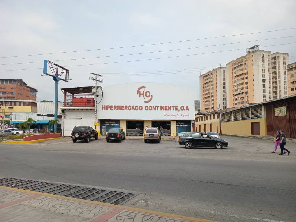 Fachada de Hipermercado Continente 2868